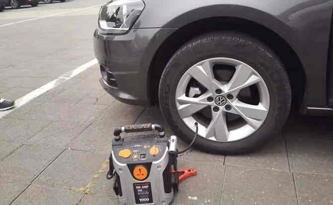东兴区汽车搭电案例