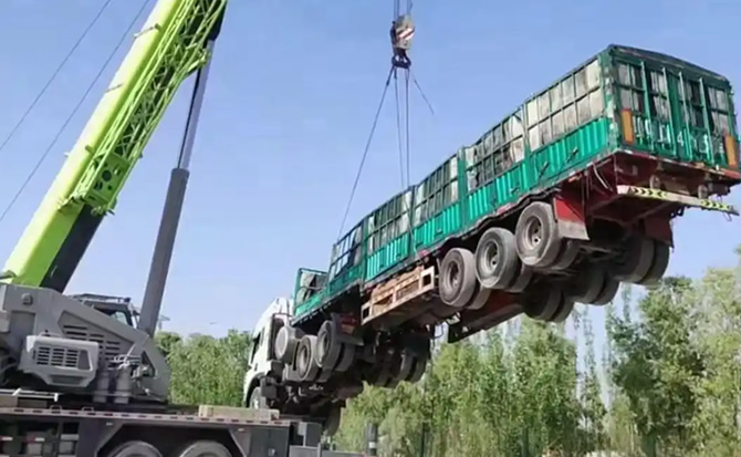 东兴区道路脱困救援案例